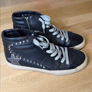 Vintage Havana Black and Gray Sneakers